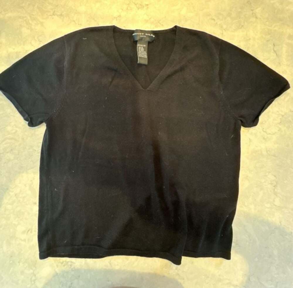 August Silk Knits Women's Black 100% Silk V-Neck Short Sleeve Sweater Size XL